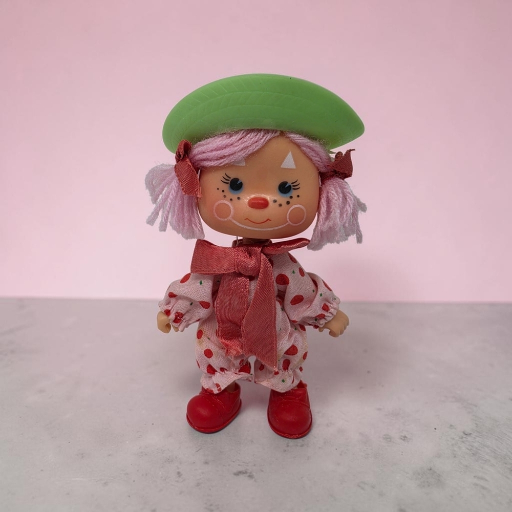 Vintage Picka Berry Circus Clown Doll Cranberry Saucey Strawberry Shortcake